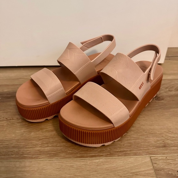 Reef Women's Blush Platform Sandals - Picture 1 of 4
